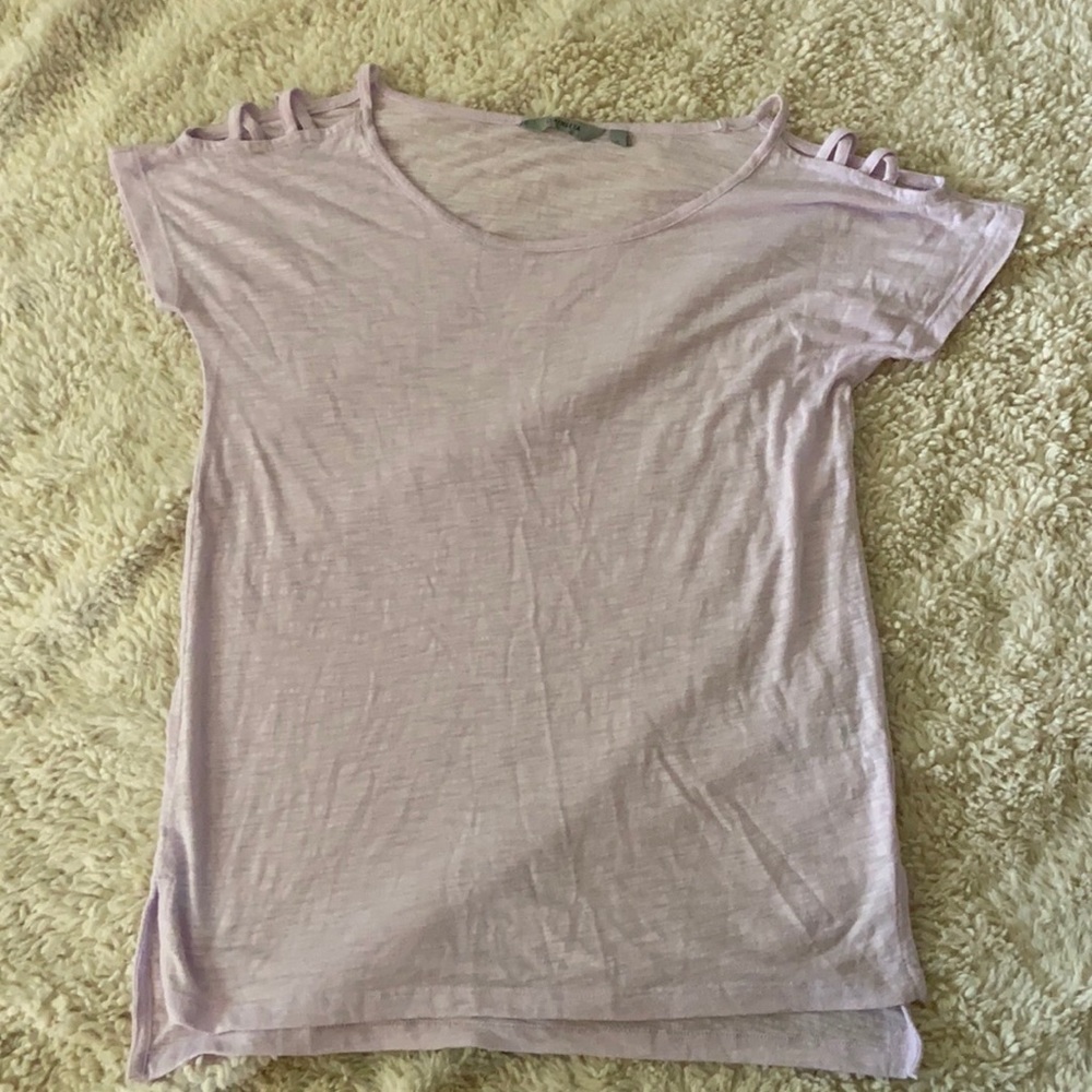 Short Sleeve Detailed Sleeve